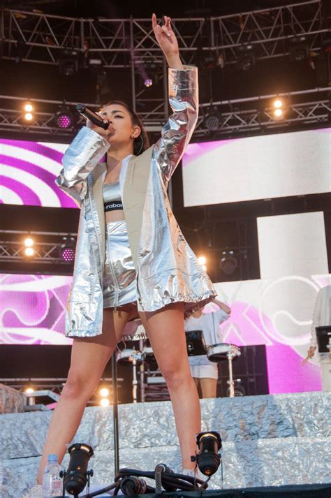 Charli XCX - Performs Live at MTV Crashes Plymouth 07/27/2017 • CelebMafia