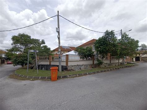 CORNER LOT Seksyen 6 Bandar Bukit Mahkota Bangi Semi D House FACING