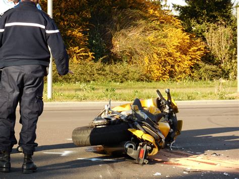 Côte dOR FAITS DIVERS Collision à Quetigny le motard est décédé