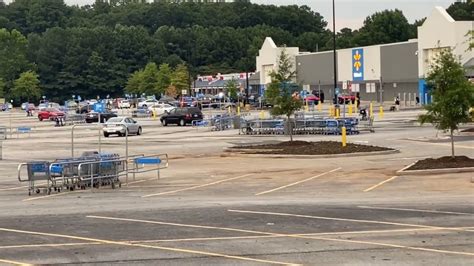 Riverdale Walmart shooting in Georgia sends customers running after ...