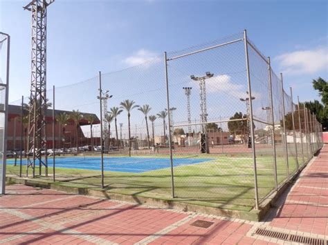 El Ayuntamiento De Alcantarilla Renueva Las Pistas De Tenis