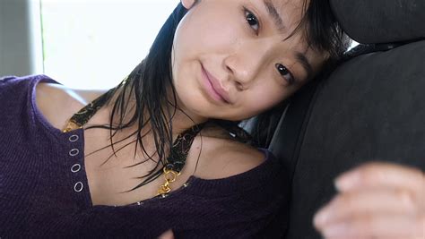ナナブンノハチ 相沢菜々子 bikini model jp