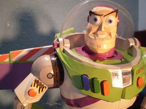 Toy Story Buzz Lightyear Paper Craft | Gadgetsin