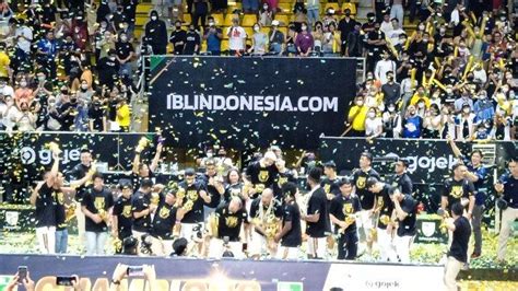 Jadi Juara IBL 2022 Satria Muda Pertamina Tambah Gelar Juara Baim