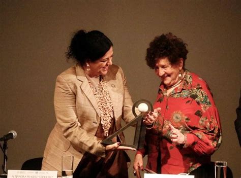 Margo Glantz Recibió El Premio Carlos Fuentes A La Creación Literaria