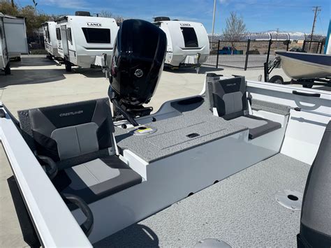 New 2022 Crestliner 1700 Vision 93536 Lancaster Boat Trader