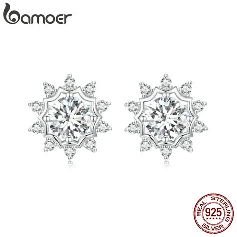 BAMOER Moissanite Stud Earrings For Women 925 Sterling Silver Dazzling