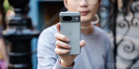 The Pixel 8 has some weird focus issues with the selfie camera