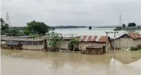 Flood Chaos in Purnia: Rivers Overflow, Residents Relocate to Safety ...