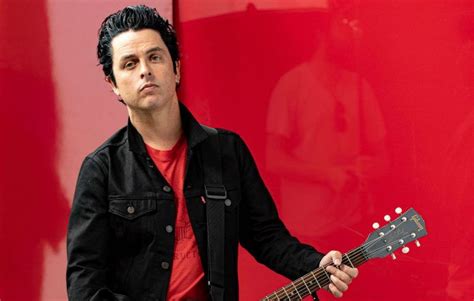 Billie Joe Armstrongun Yeni Cover Albümü No Fun Mondays Yayında