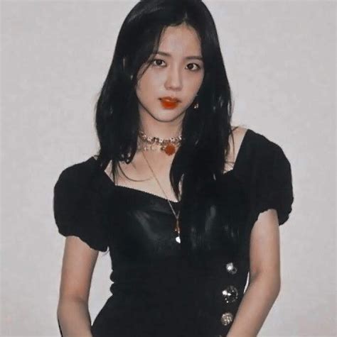 Jisoo 🐼 Cross Necklace Fashion Necklace