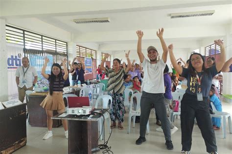 PIA Serbisyo Ng Pamahalaan Inihatid Ng PIA Caravan Sa Mga Kababaihan