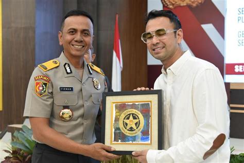 Potret Raffi Ahmad Jadi Pembicara Di Sespim Lemdiklat Polri