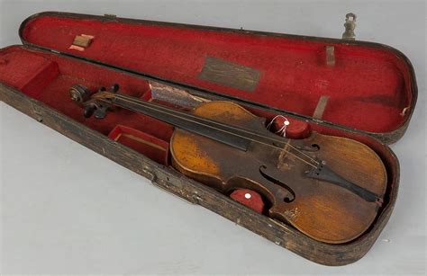 Vintage Violin in Wood Case | Cottone Auctions