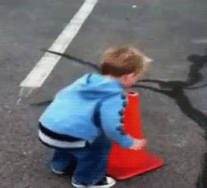 Gifs De Chutes D Enfants Hilarantes