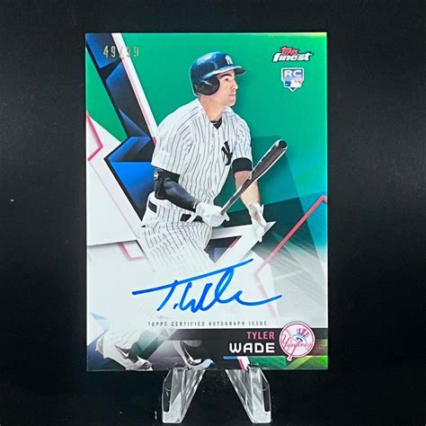 2018 Topps Finest Autographs Green Wave Refractor FA TW Tyler Wade