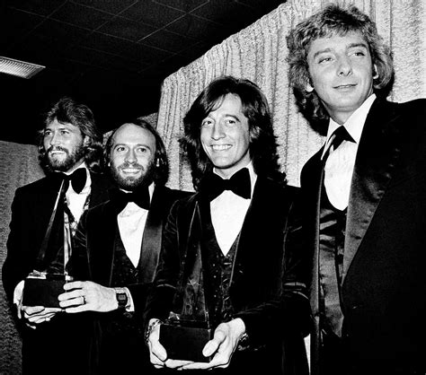 Bee Gees Robin Gibb 62 Dies