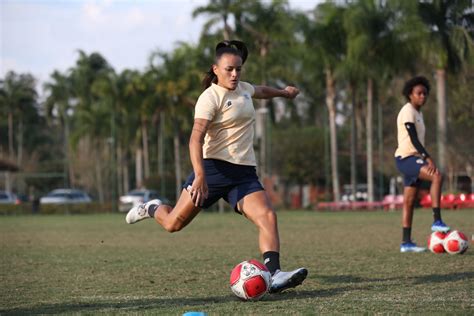 São Paulo finaliza preparação para o Majestoso Feminino SPFC