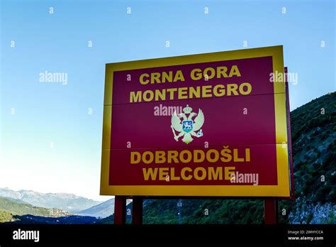 Road Sign Border, between Montenegro and Croatia border Stock Photo - Alamy