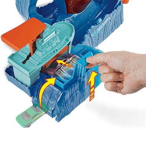 Игровой набор HOT WHEELS GJL Сити Ледяная акула купить в интернет магазине ОНЛАЙН ТРЕЙД РУ