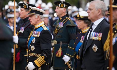 King Charles III Arrives With Prince William for Queen's Funeral | Us ...