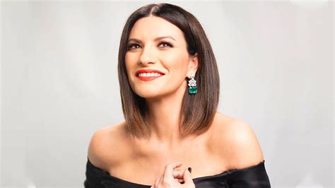 Laura Pausini Cantante Italianalaura Pausini Una