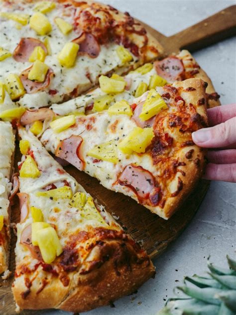 Hawaiian Pizza With Bacon