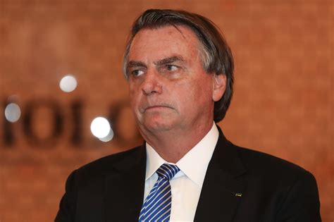 Bolsonaro Diz Que Deu Pisão No Pé De Angela Merkel Após Encontro