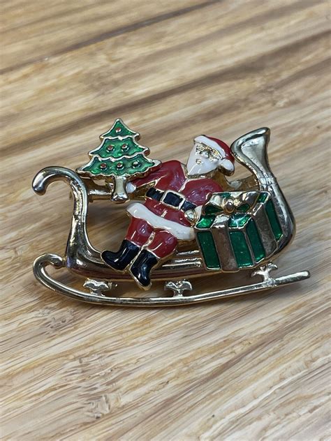 Vintage Santa Sleigh Christmas Xmas Moveable Enamel P Gem