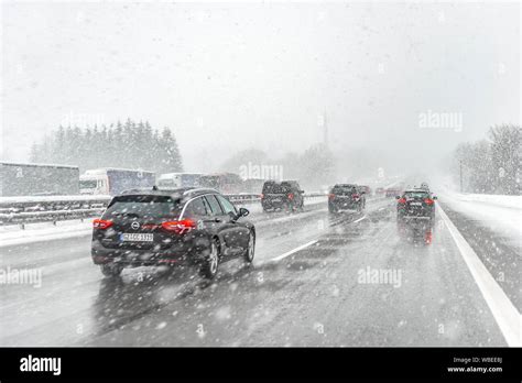 Starker autoverkehr Fotos und Bildmaterial in hoher Auflösung Alamy