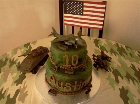 Army Men Cake - CakeCentral.com