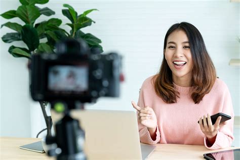 B2B Influencer Marketing in 2019 | Rival IQ