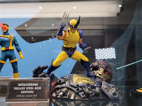 Sdcc Mezco One Collective Deluxe Steel Box Wolverine The