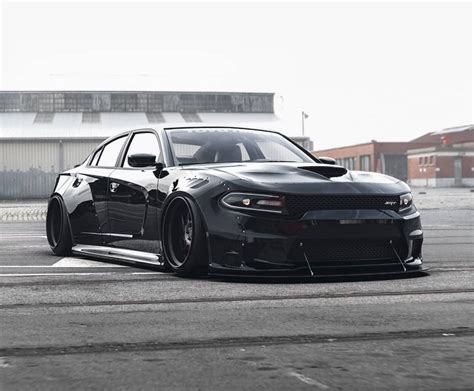 Dodge Charger SRT Hellcat Wide Body in Black