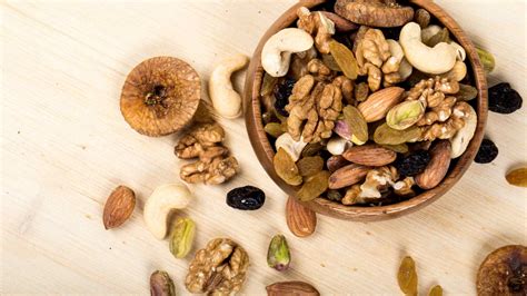 Which Dry Fruits Are Good For Weight Gain