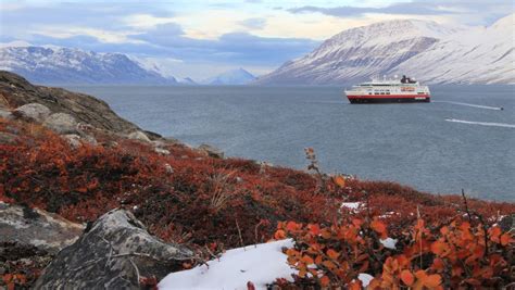 Kreuzfahrten Mit dem Schiff nach Spitzbergen und Grönland manager