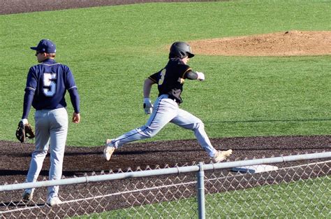 NAs Big Bats Knock Out Norwin In Season Opener 10 3 North Allegheny