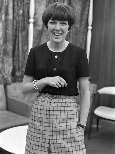 Mary Quants Life In Pictures The Inventor Of The Mini Skirt Dies Age