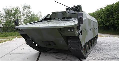 Krauss-Maffei Wegmann Amphibious Protected Vehicle Tracked (APVT ...