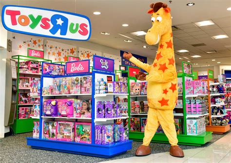 Toys ‘r Us Pop Up Stores Open In Ct For Holiday Shopping