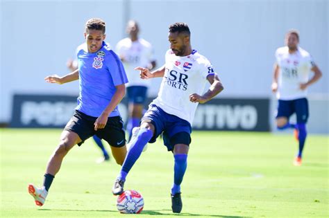 Mosquito surpreende e Pedrinho se salva atuações do Corinthians no