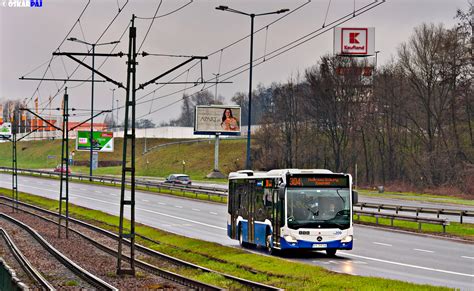 Fotogaleria Transportowa Mercedes Benz O530 C2 Hybrid PO209