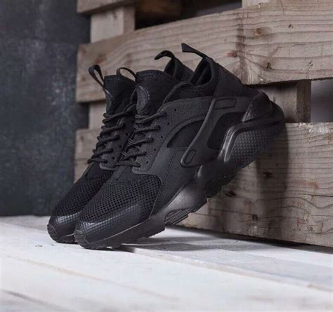 Купить кроссовки Nike Air Huarache черные в СПб