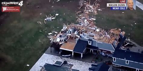 Tornado Forms Terrifying ‘Debris Ball’ After Flattening Oklahoma Towns – DNyuz