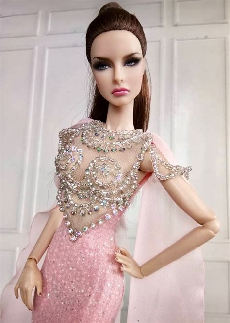 Pin By Zaida Guerrero On Muñecas Barbara Barbie Pink Dress Diy Clothes Design Barbie Dress