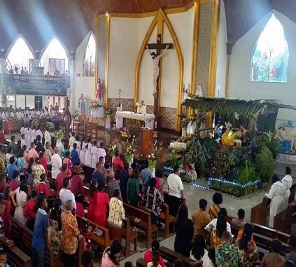 Ibadah Natal Di Gereja Katolik Ksk Bukit Meriam Nabire Nabire Net