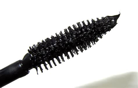 MAC Haute & Naughty Lash Ups the Ante (AND the Price) - Makeup and ...