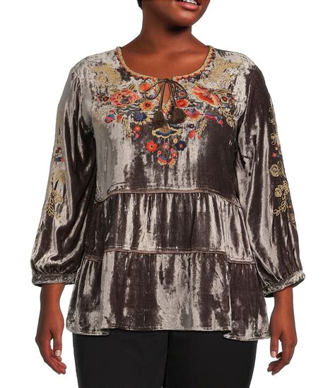 John Mark Plus Size Embroidered Floral Velvet Split V Neck 3 4 Cuffed