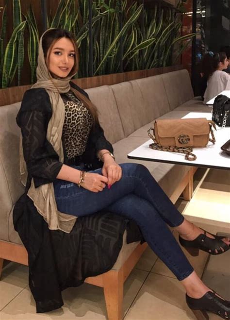 Street Style Women Fashion Stylish Smartly Dressed Iranian