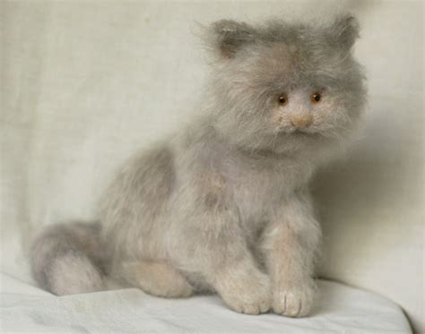 серая кошка
